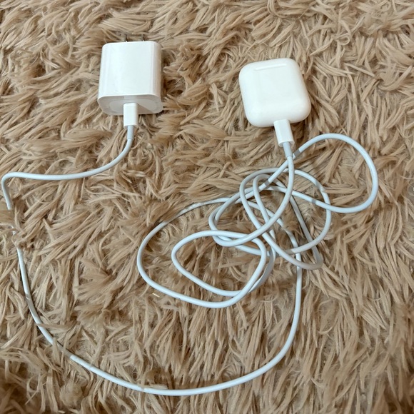Apple Other - 2nd Generation AirPods & Charger